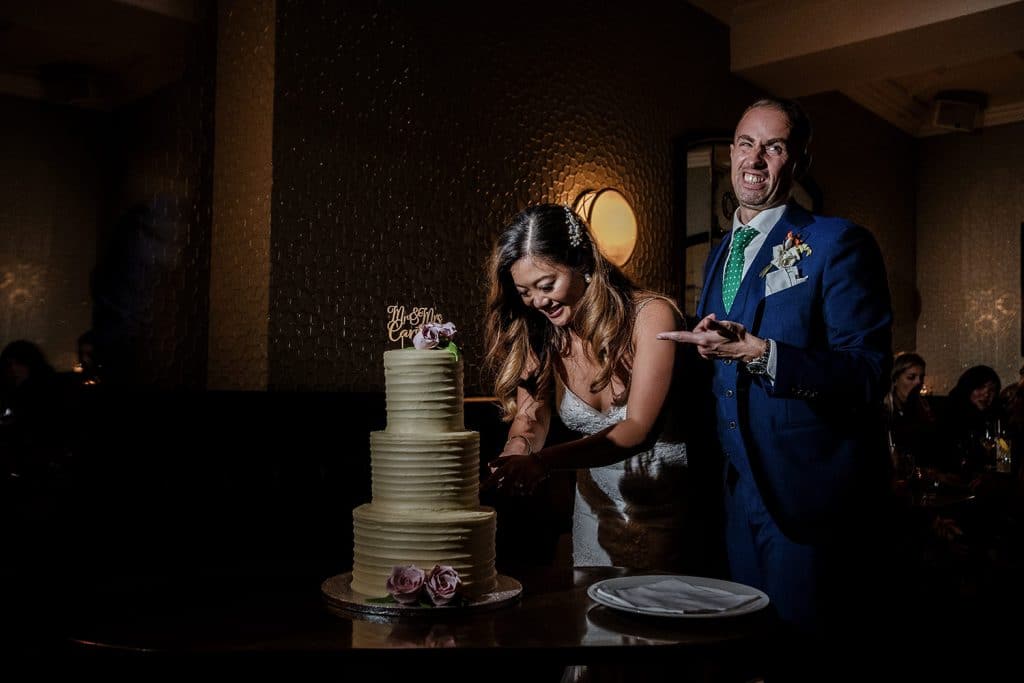 Cake cut for London couple Jan & Jonny at county chambers